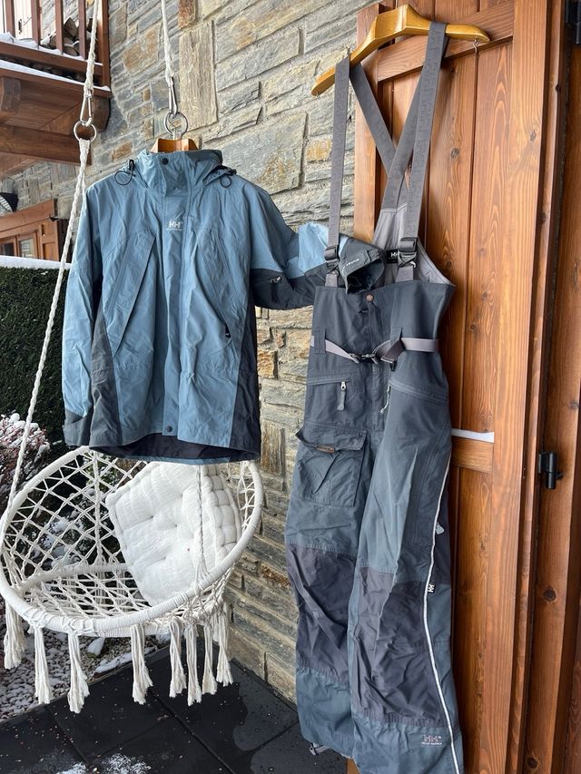 Chaqueta HH y pantalon HH esqui M NO NEGOCIO