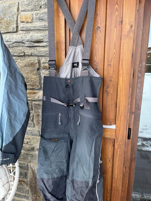 Chaqueta HH y pantalon HH esqui M NO NEGOCIO