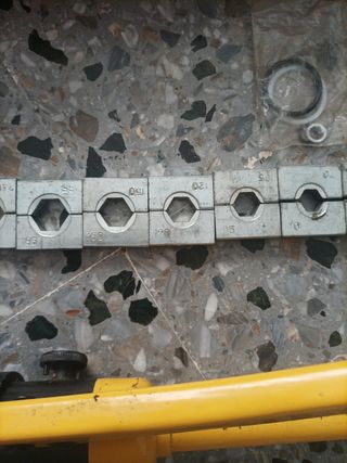 Prensa terminales hidraulico