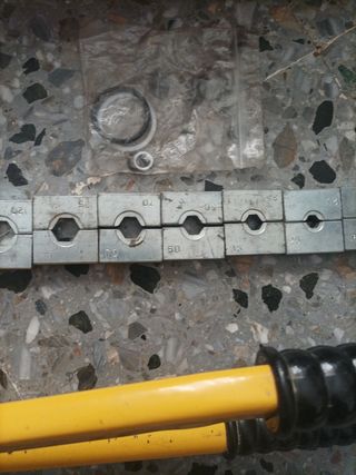 Prensa terminales hidraulico