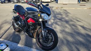 Triumph Street triple 675R 106cv