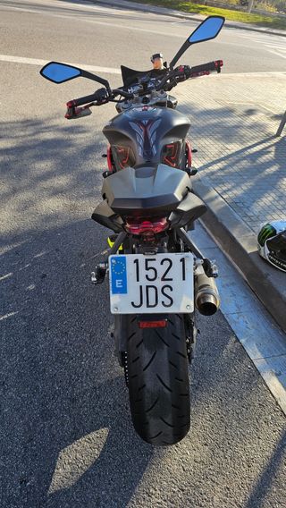 Triumph Street triple 675R 106cv