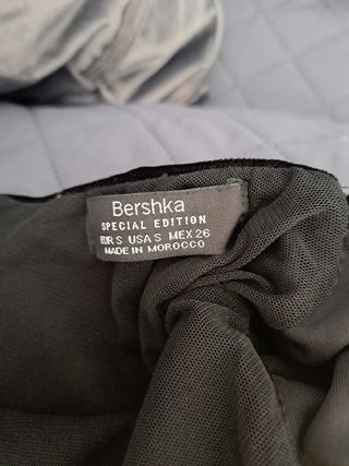 Mono terciopelo Bershka 