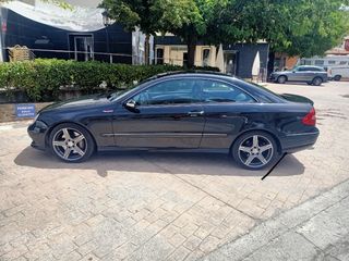 Mercedes-Benz  CLK 2005
