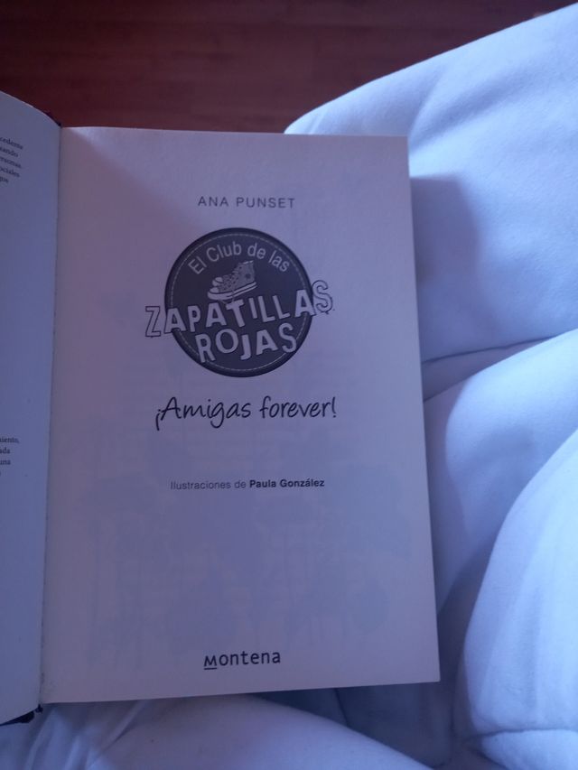 Libro zapatillas rojas