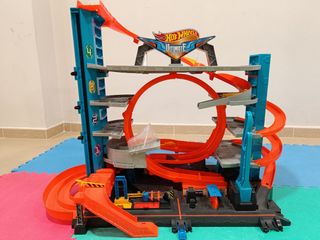 Garage Hot Wheels Ultimate