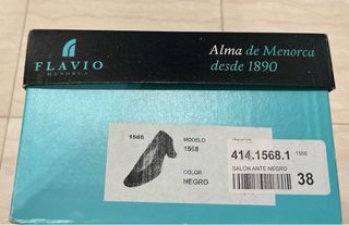 Zapato de salon ante negro FLAVIO. Talla 38
