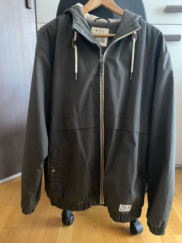 Cazadora entretiempo