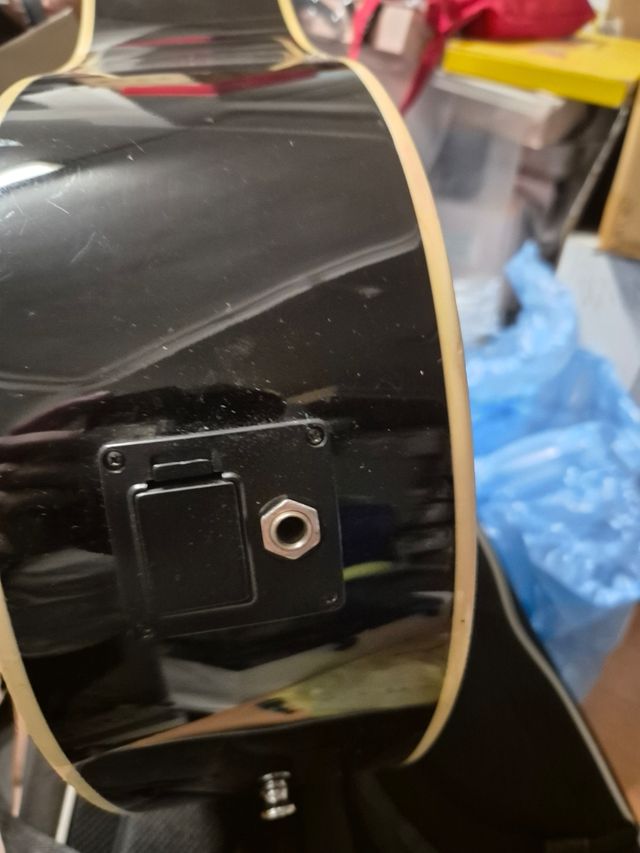 Chitarra Eko Ranger CW EQ BK