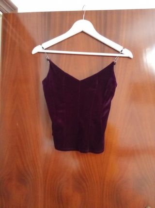 Conjunto de terciopelo corpiño y falda
