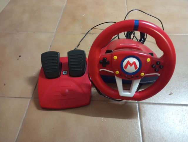 Volante y pedales para Nintendo switch con su caja