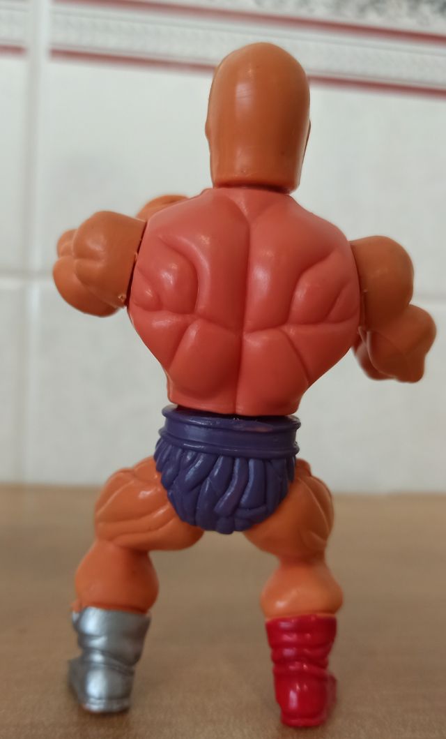 Figuras Bootleg MOTU y WWF