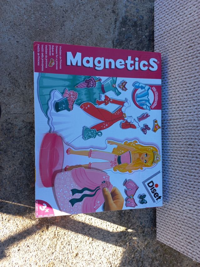 Muñecas vestidos magnéticos de princesa