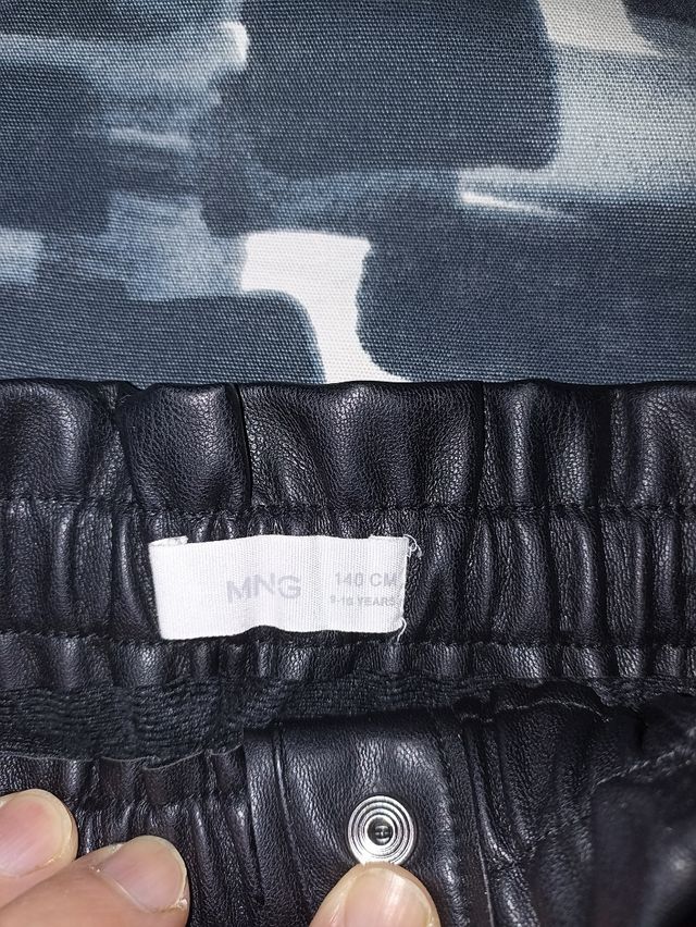 Falda negra niña 9-10 años