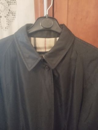 Gabardina Burberry mujer. Talla 46. Lujo. 