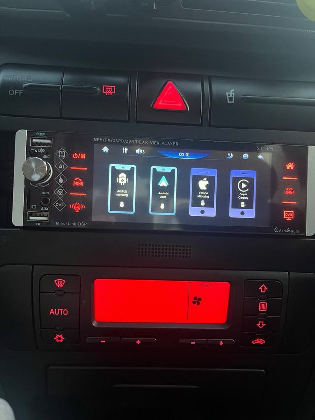 Radio con pantalla 5 pulgadas