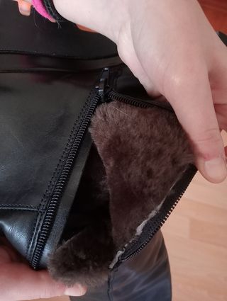 Botas estilo mosqueteras con cuña.