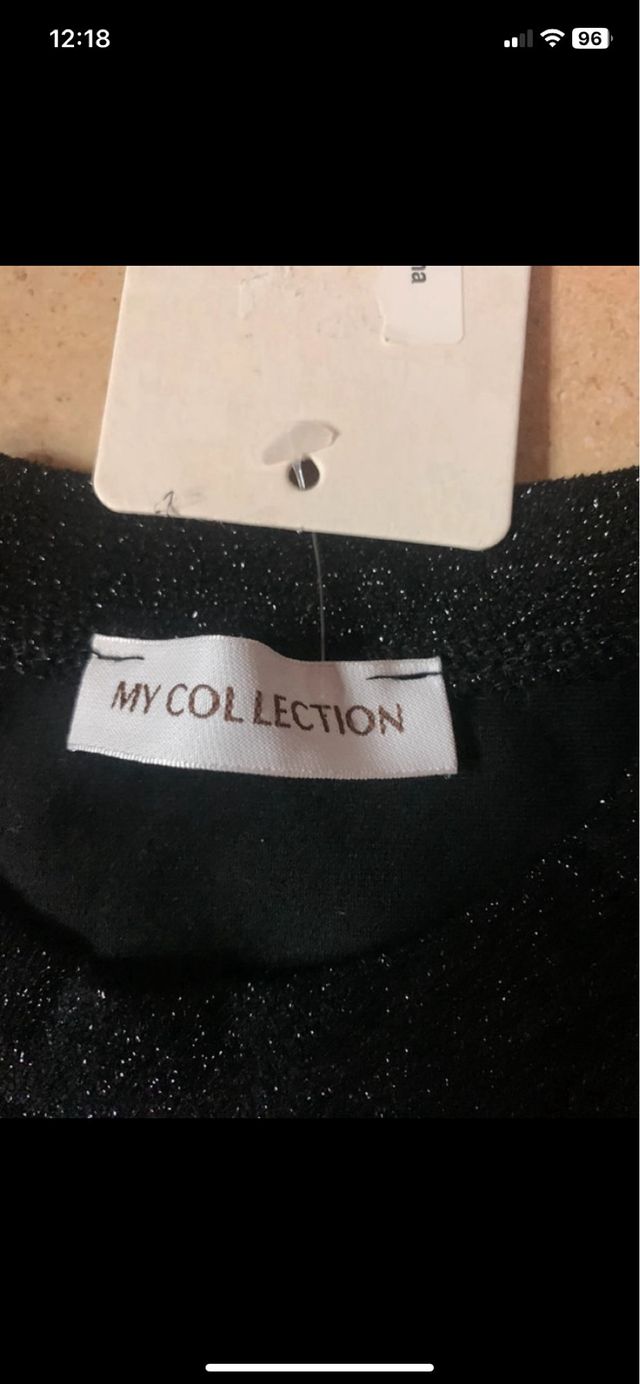 maglietta con dettati brillantinati