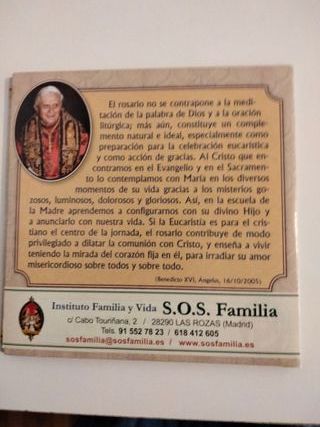 Vendo objetos religiosos