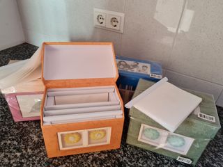 Álbumes de fotos con cajas decorativas