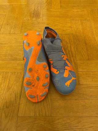 Botas de futbol puma