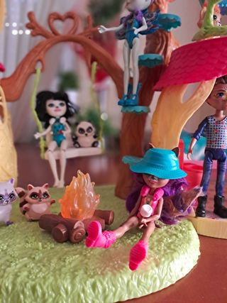 Juguetes casa del árbol enchantimals