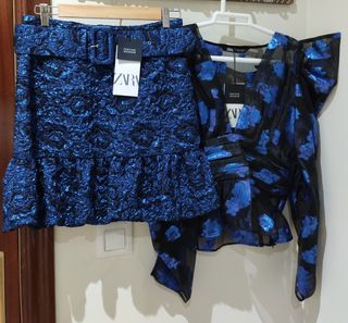Conjunto top y minifalda fiesta Zara talla M,nuevo