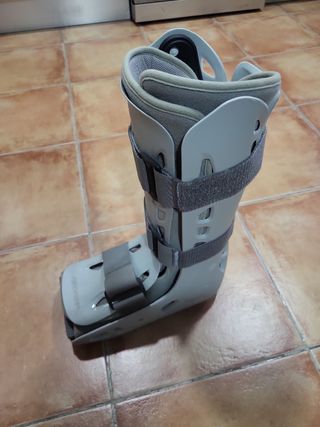 Bota andadora operación pie