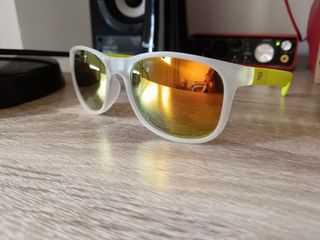 Gafas de sol fluo