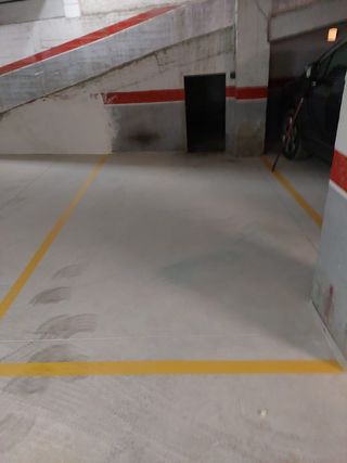 Vendo plaza de parking con trastero icluido