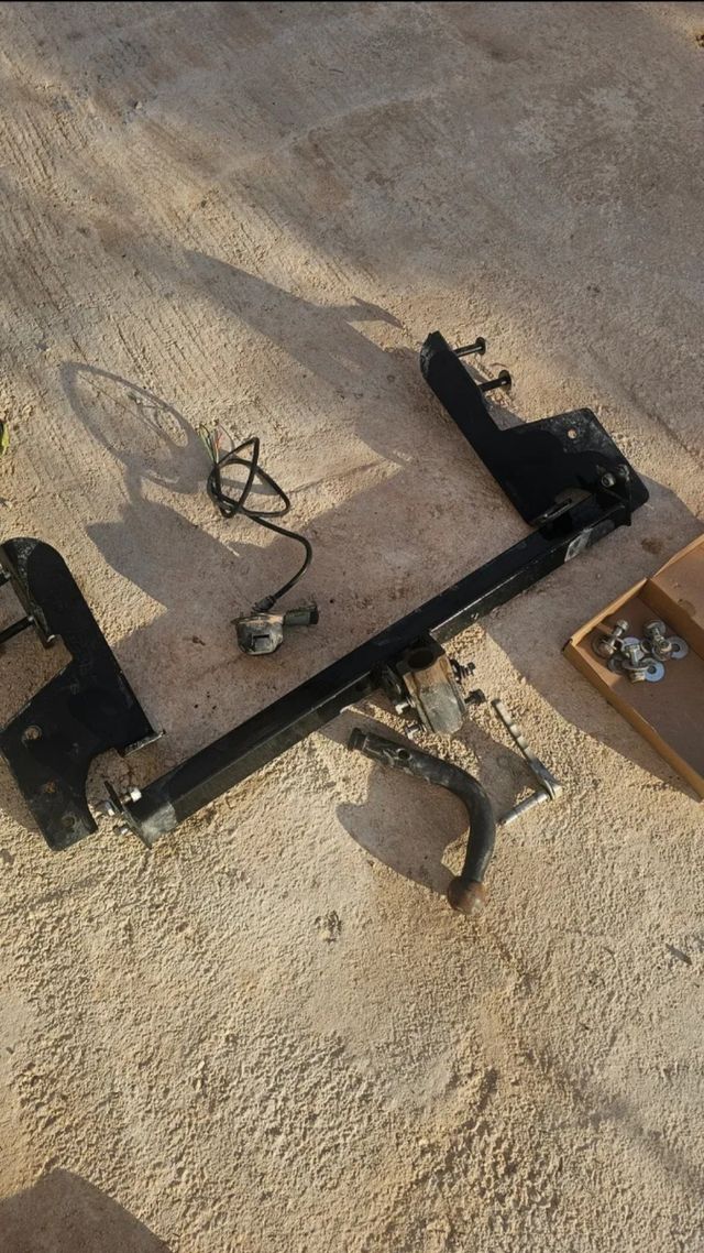 Bola remolque FIAT Punto van 2008