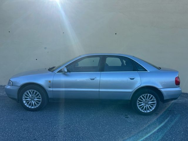 Audi A4 2.8 quattro automatico 193cv