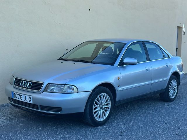 Audi A4 2.8 quattro automatico 193cv