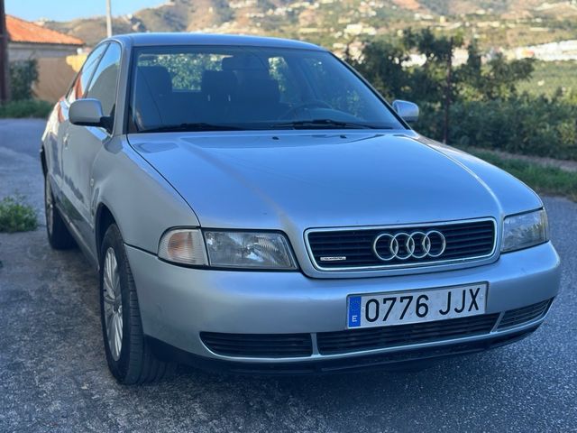 Audi A4 2.8 quattro automatico 193cv