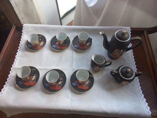 Antiguo juego de té/café, porcelana japonesa