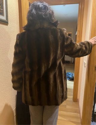 Abrigo piel sintética