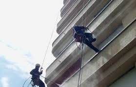 Trabajos en altura verticales