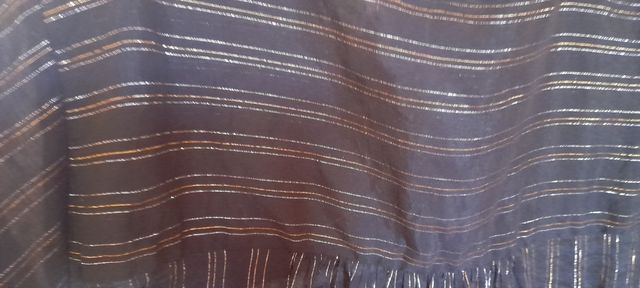 Blusa con hilos metalizados