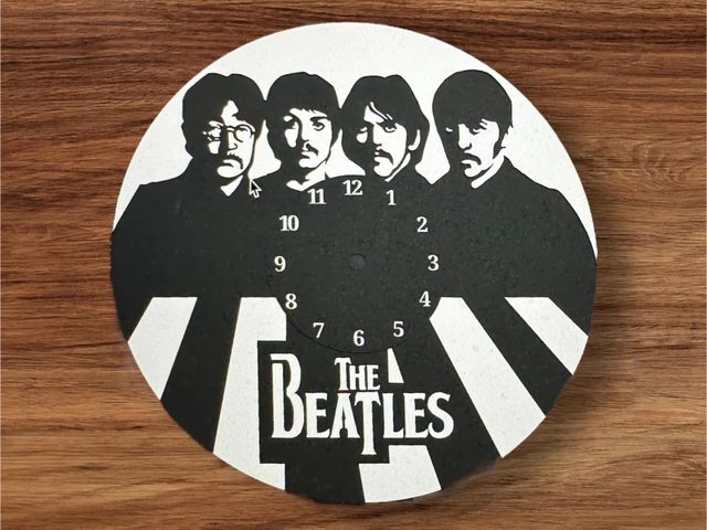 Reloj de Pared Beatles impreso en 3D con relieve