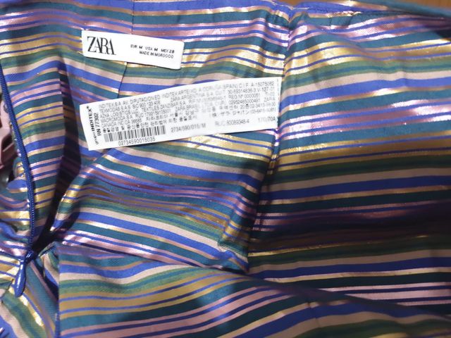 Minifalda satinada fiesta Zara talla M.