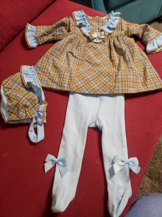 Vestido, capota y Leotardos Miranda