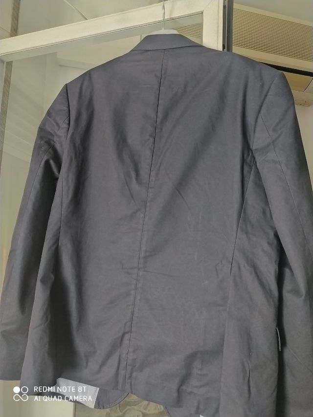 Vestuário de homem variado