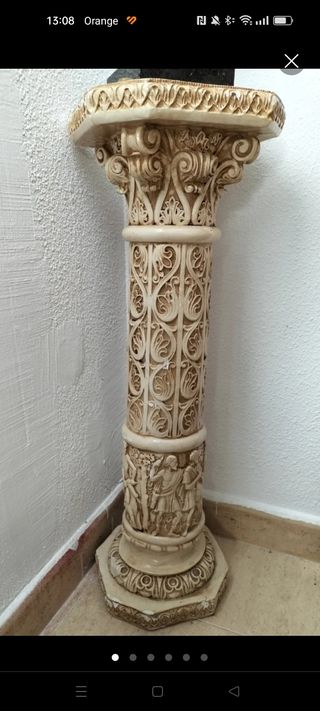 Columna estilo romano