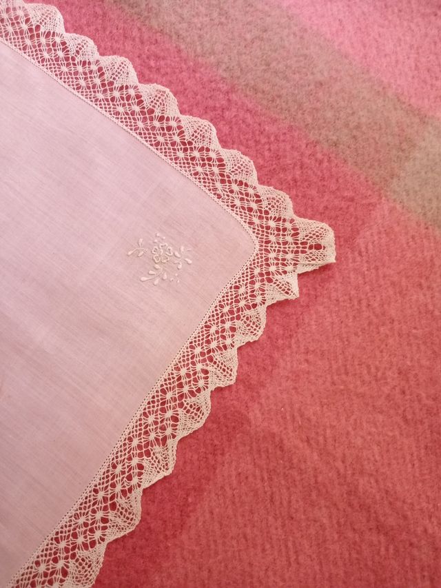 Antiguo mantel 2 servicios , tú y yo.