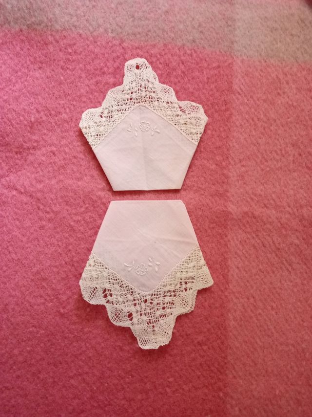 Antiguo mantel 2 servicios , tú y yo.