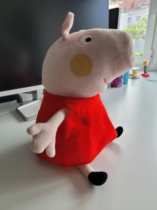Peluche Peppa Pig interactivo con tabley