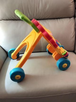 Andador musical León de Fisher-Price