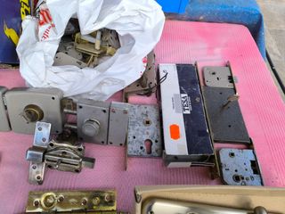 Herrajes y cerraduras