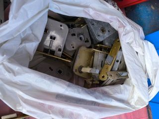 Herrajes y cerraduras