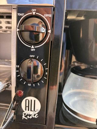 Horno,plancha y cafetera para .24v